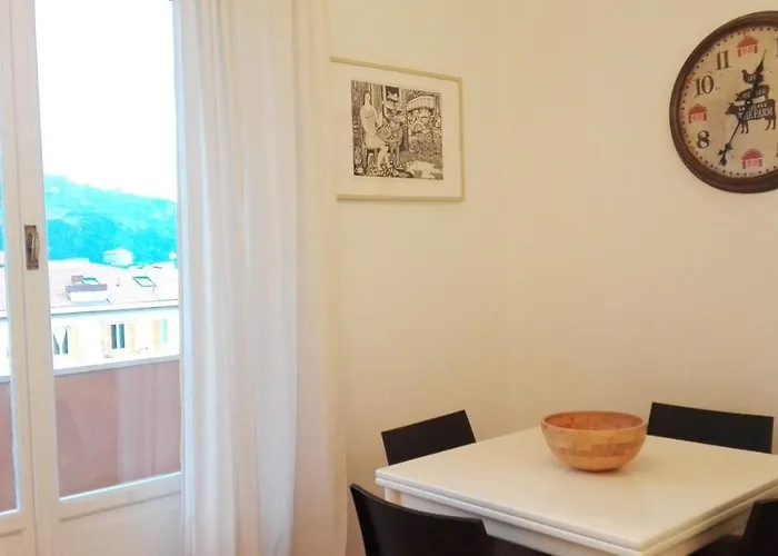 Bianca House Sea View 레반토